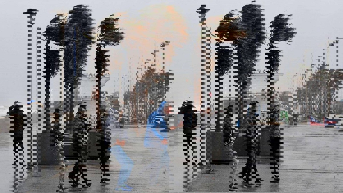 إسبانيا.. مصرع 9 أشخاص جراء إعصار "غلوريا"