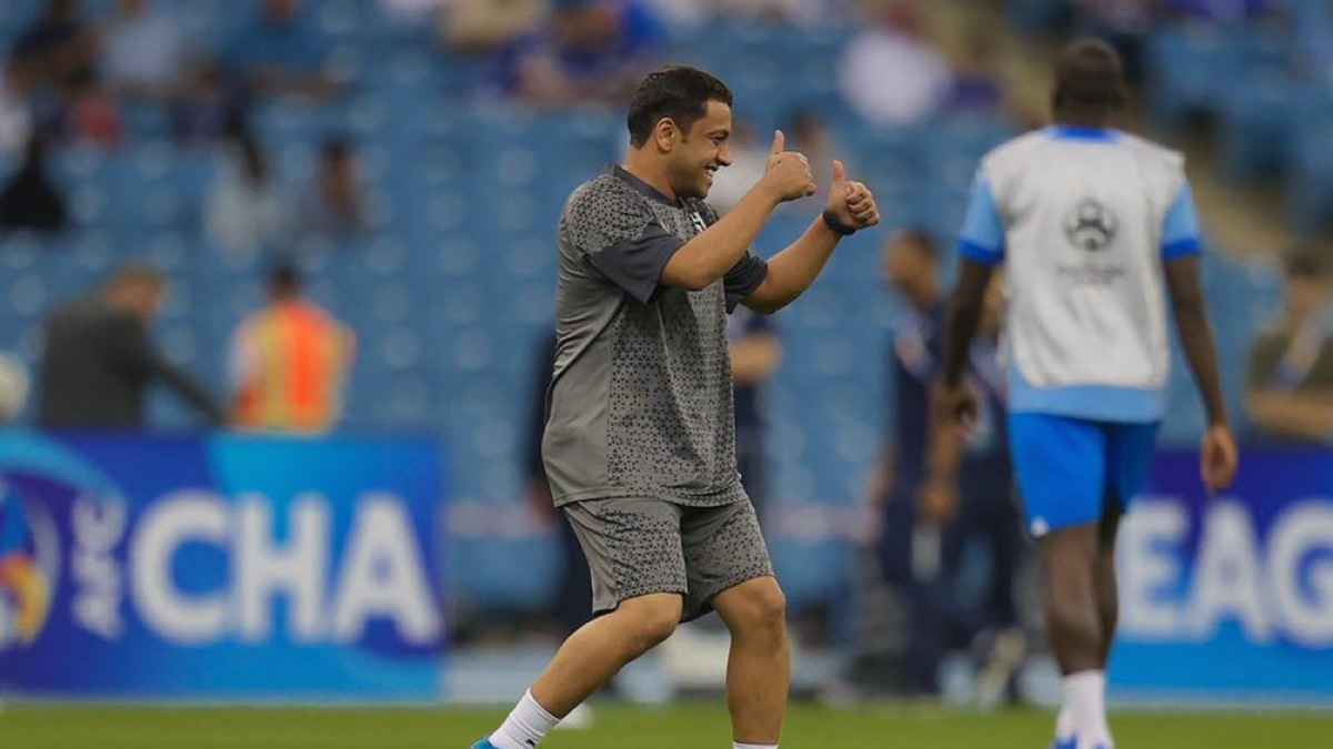 يجيد هذه اللغة.. مفاجآت مدوية حول استعداد الشلهوب لتدريب الهلال (فيديو)