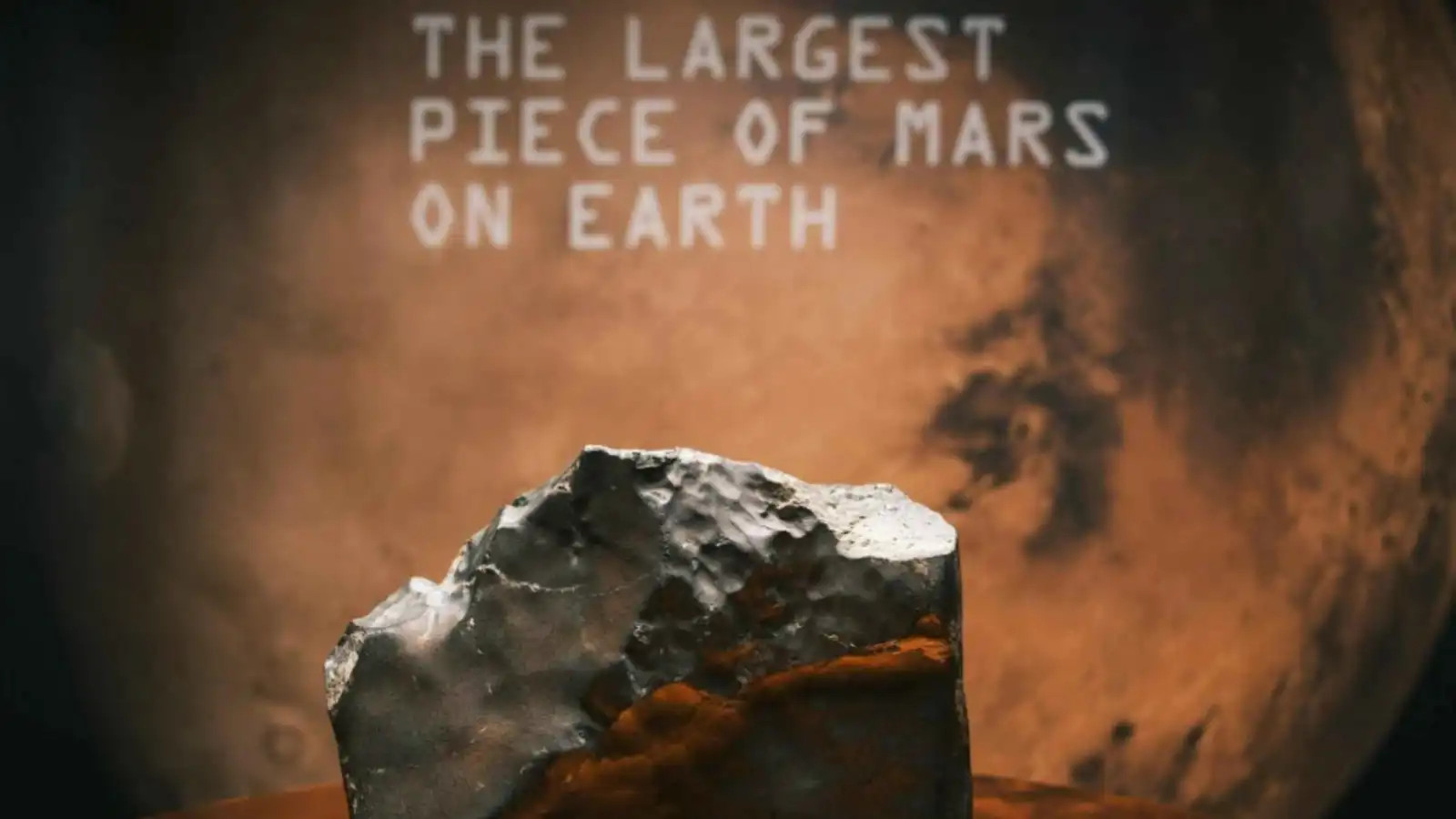 بيع نيزك مريخي بـ5 ملايين دولار يشعل أزمة دبلوماسية