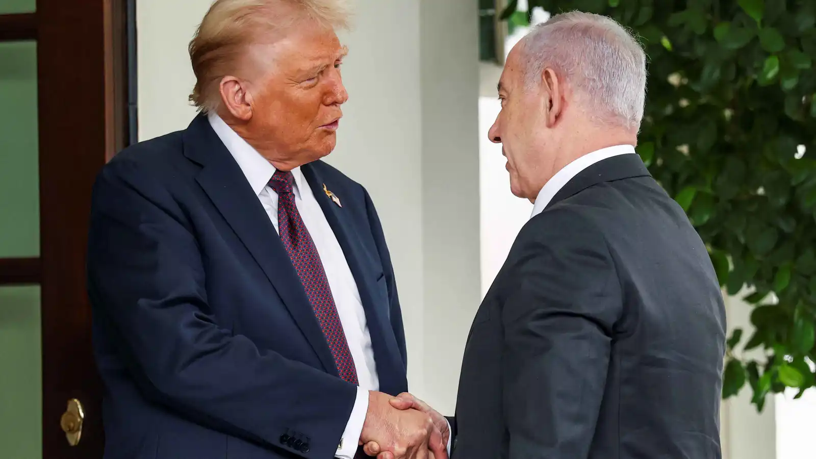 "نيويورك تايمز": حماس أمام خيار قبول خطة ترامب أو مواجهة مصير قاسٍ