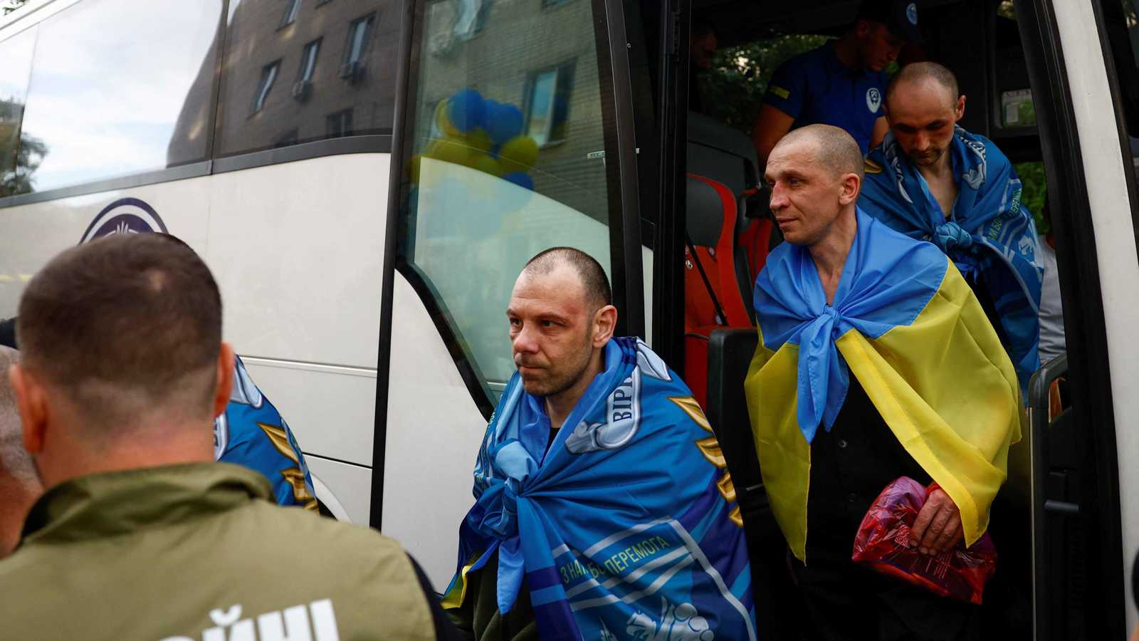 روسيا تعلن استسلام ضباط مخابرات أوكرانيين لقواتها