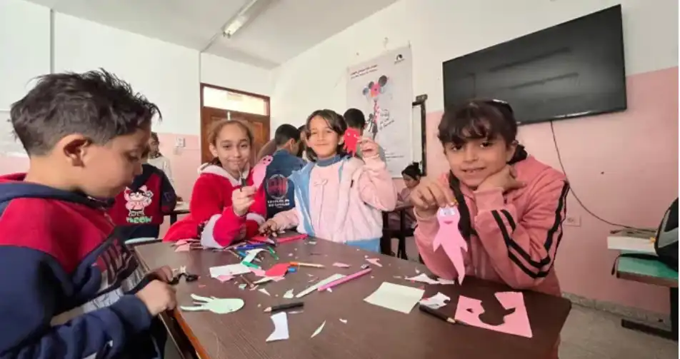 من ورش الأطفال