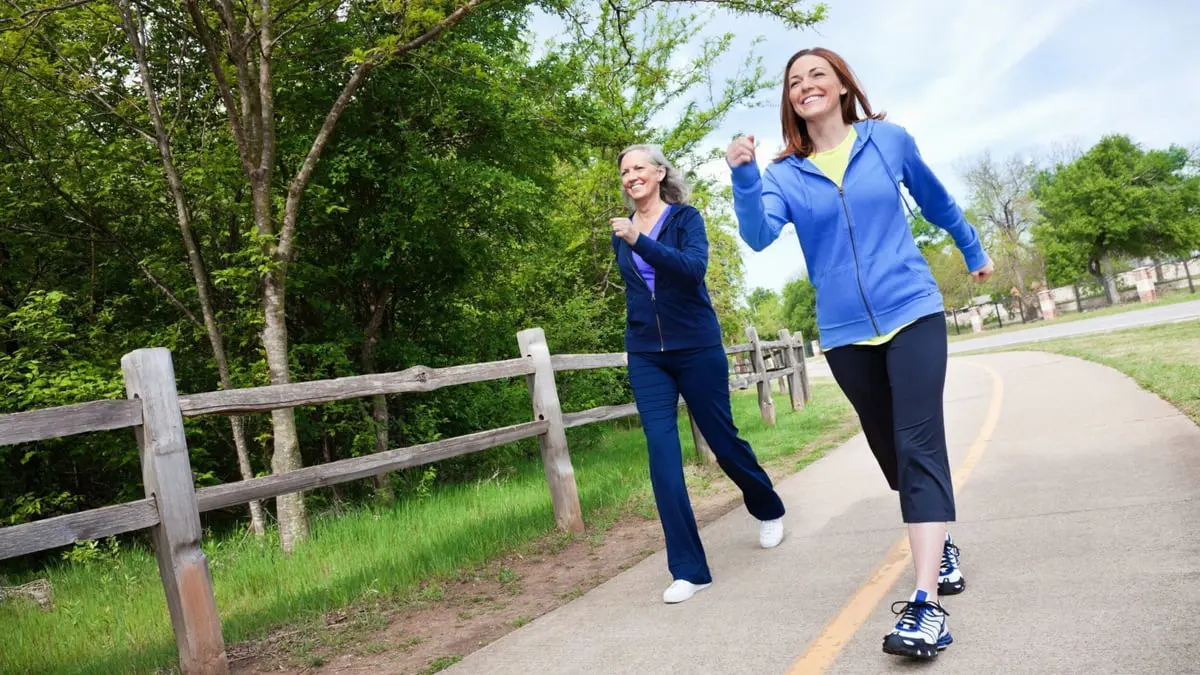 دراسة: أسلوب المشي يكشف عن السمات الشخصية