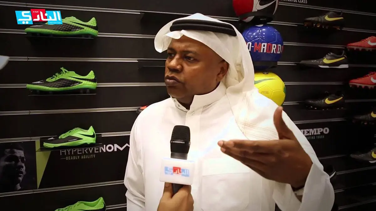 هل قصد السخرية من سامي الجابر؟.. سعيد العويران يتغنى ويتسأل على رقم الـ170 (فيديو)