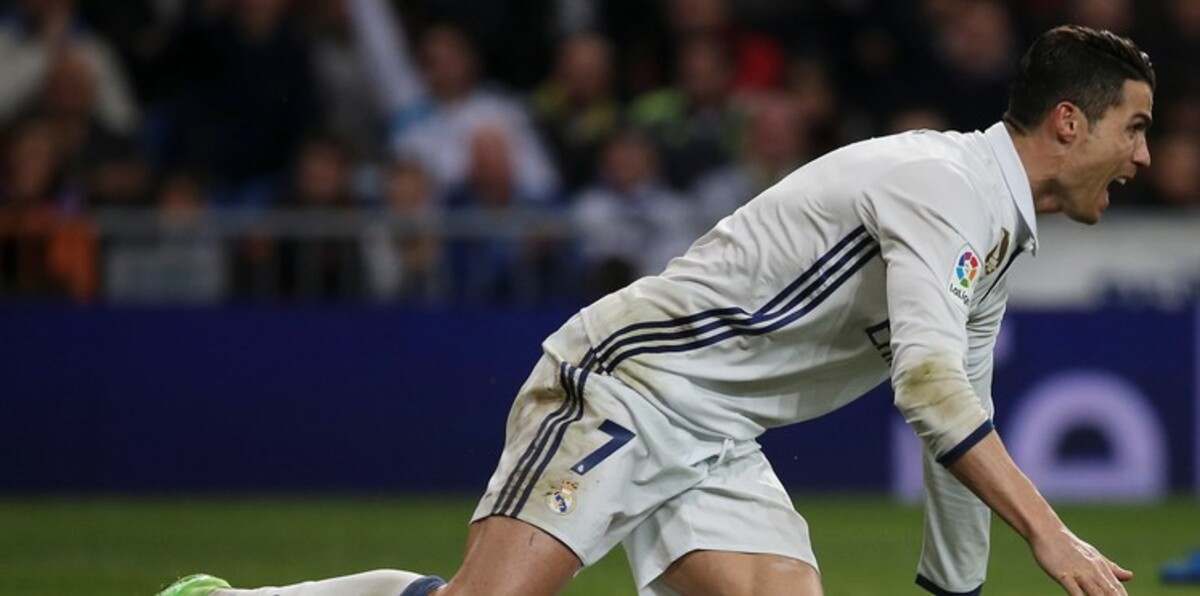 تويتر يضج بتغريدات غريبة عن كريستيانو رونالدو (صور)