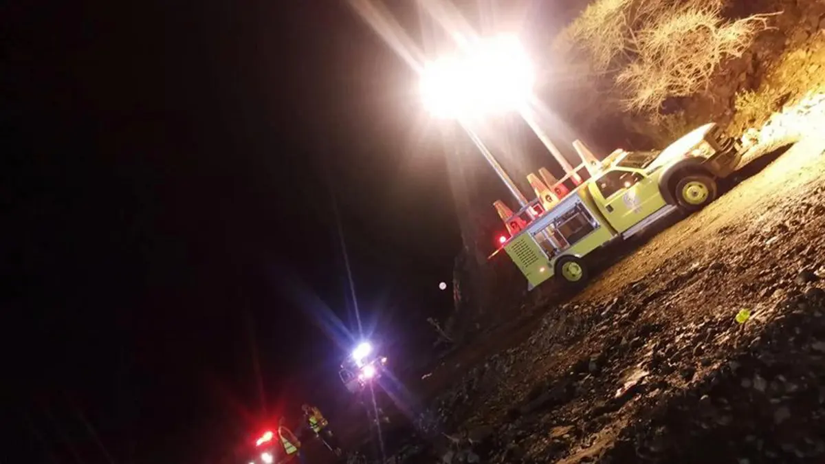 السعودية.. العثور على جثتي رجل وطفلة جرفتهما السيول في عسير (صور)