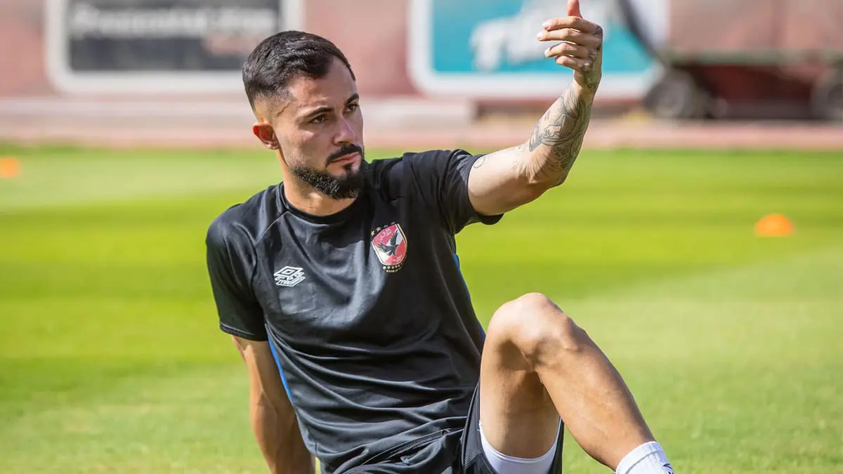 انتقادات حادة من مجدي عبدالغني لإدارة الأهلي المصري بسبب صفقة سافيو (فيديو)