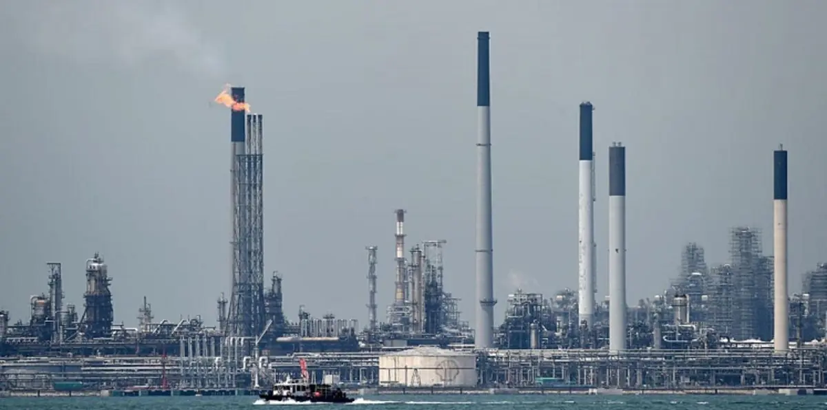 النفط يرتفع وسط توقعات بانخفاض المخزونات الأمريكية