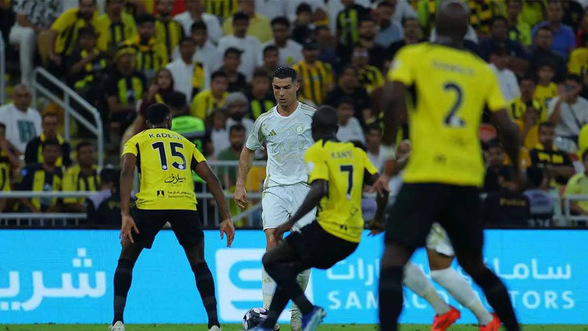 المنافسة أكبر من النصر.. نجم الاتحاد يصدم حسن الراهب (فيديو)