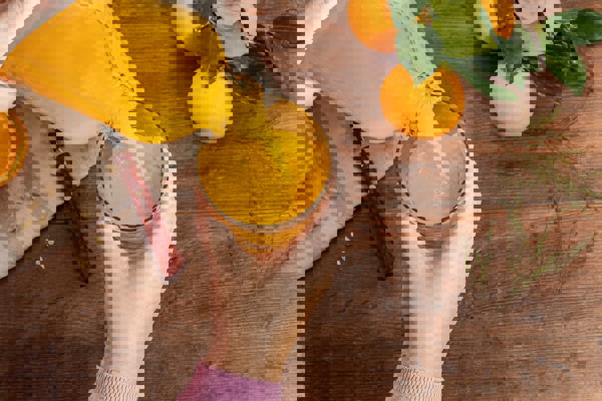 لماذا ينبغي عدم شرب عصير الفواكه على معدة فارغة؟