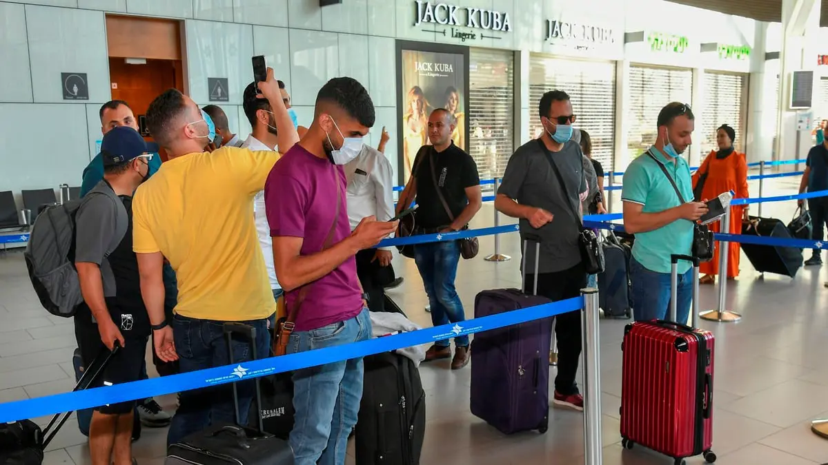 للمرة الأولى.. 40 فلسطينيا يسافرون عبر مطار رامون الإسرائيلي