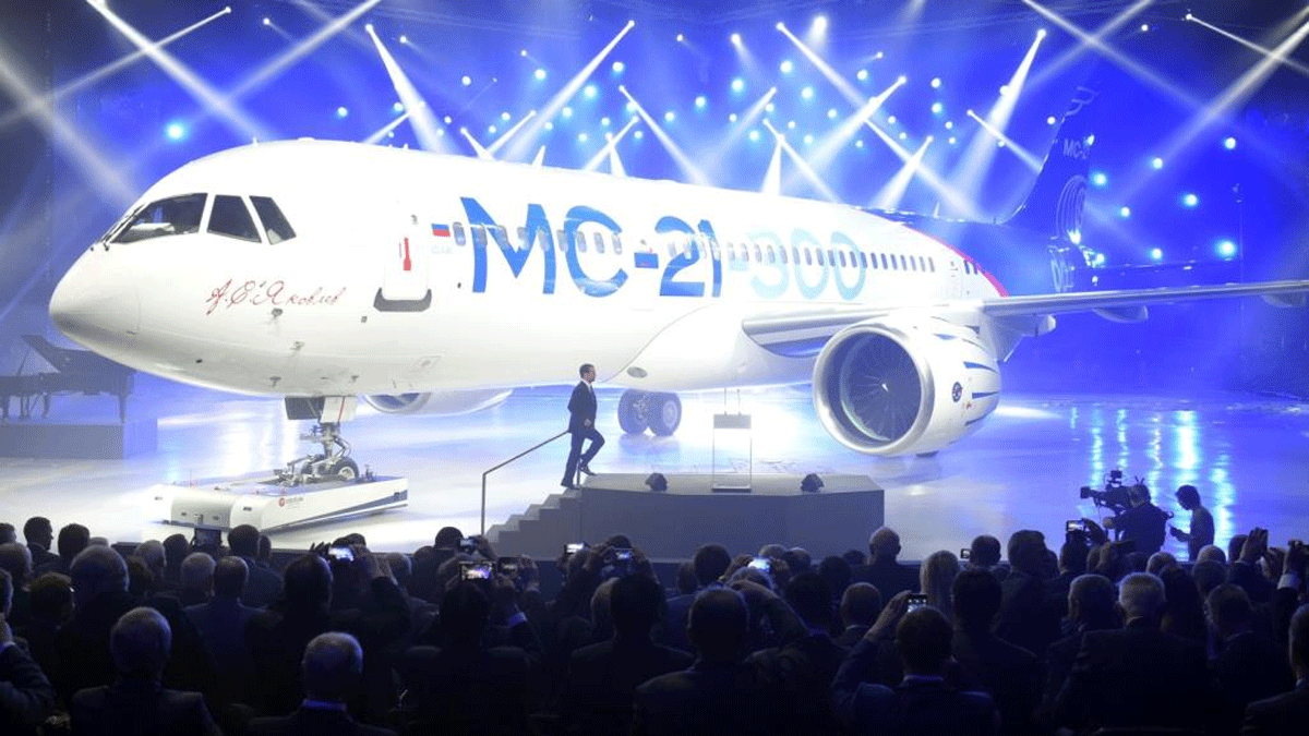 العقوبات الأمريكية تؤخر مشروع طائرة ام-سي 21 الروسية المدنية‎