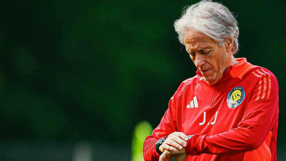 فرمان جيسوس يحوّل أنظار النصر إلى نجم بورتو البرتغالي