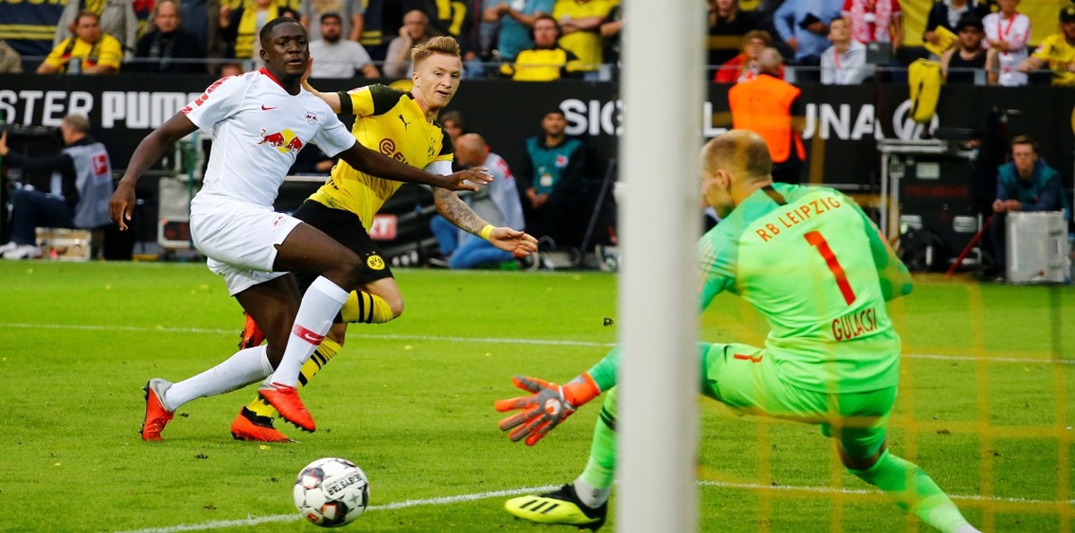 بروسيا دورتموند يقسو على لايبزيغ في مباراتهما الأولى في الدوري الألماني (فيديو)