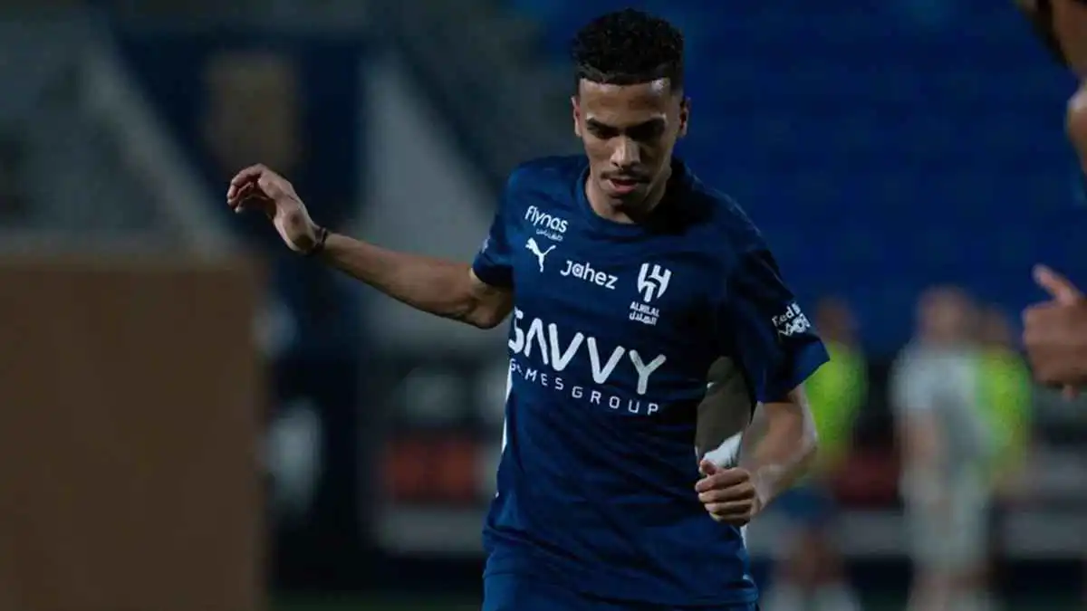 لماذا رفض مصعب الجوير الاستمرار في الهلال؟