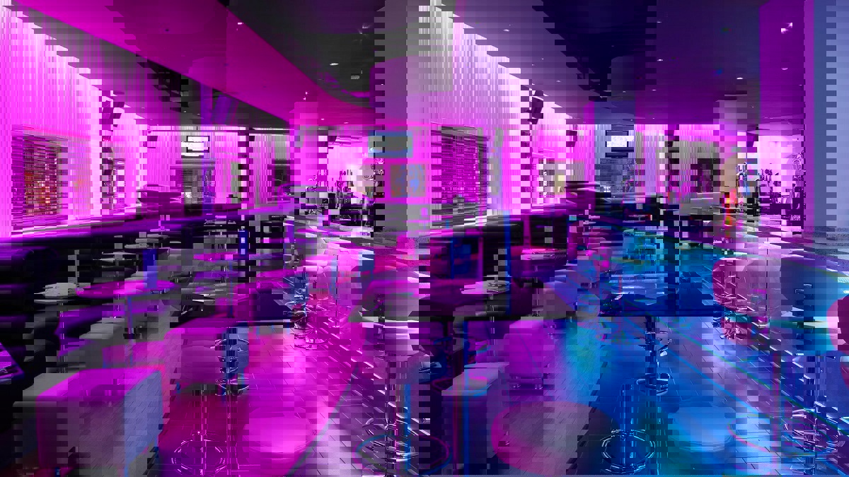 حقيقة افتتاح "وايت كلوب" كأول ملهى ليلي في السعودية (فيديو)‎