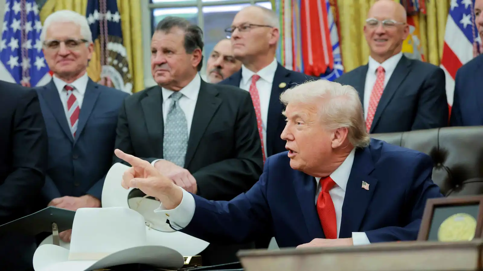 رغم الضغوط.. كييف ترفض مقترح ترامب بإنشاء منطقة حرة في دونباس