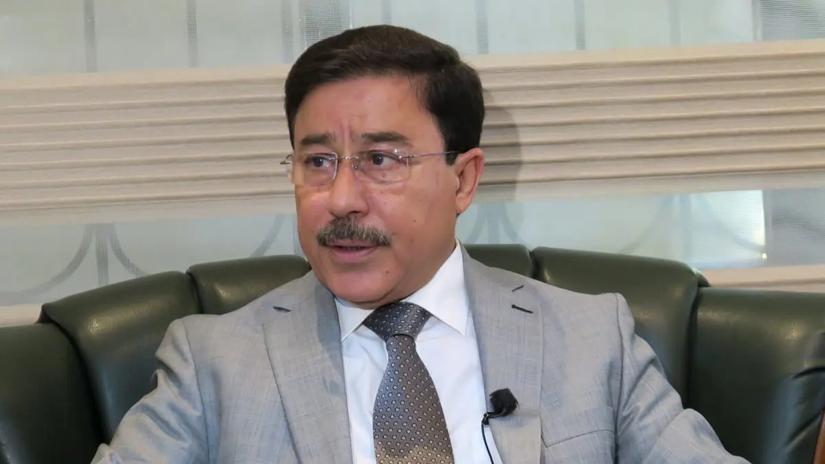 محافظ المركزي العراقي: ملتزمون بالمعركة ضد مهربي الدولار