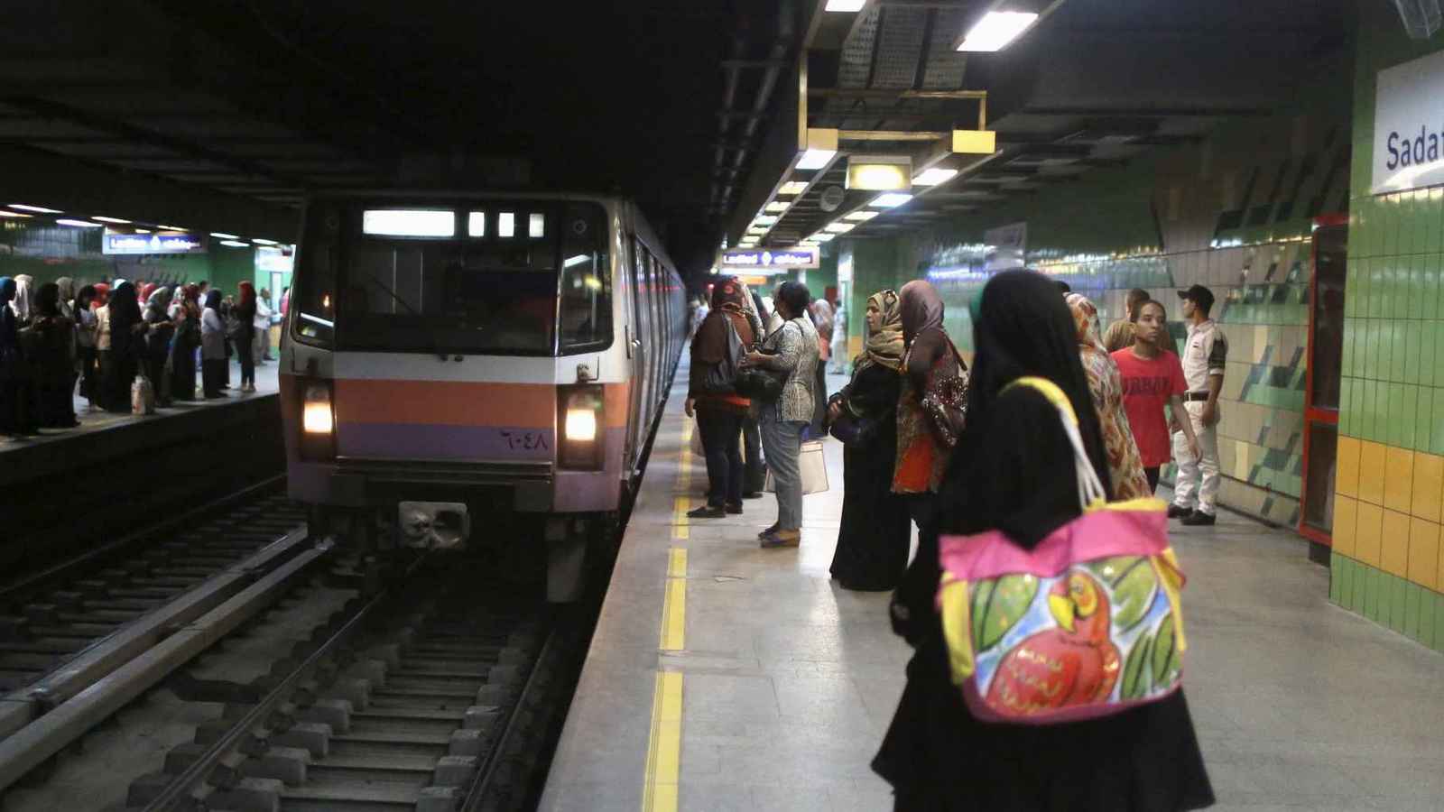 محامي "فتاتي المترو" يكشف تفاصيل جديدة