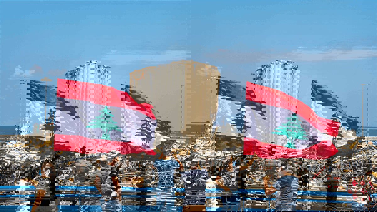 لبنان.. بلاد في قبضة الشارع