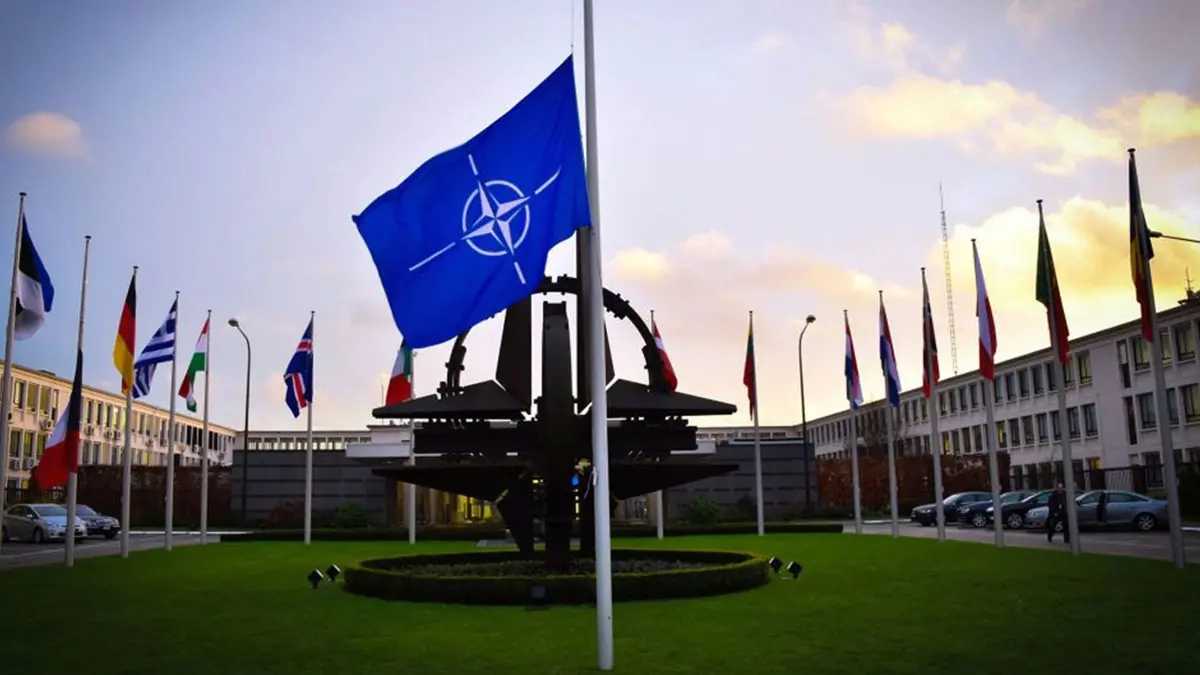 الناتو يُعبر عن قلقه جراء بدء حيازة تركيا على منظومة صواريخ "إس-400" الروسية