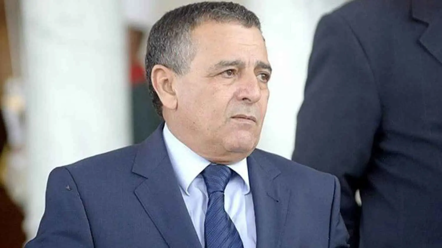 يواجه السجن 100 عام.. ترقّب لتسليم "رجل الفرنسيين" إلى الجزائر