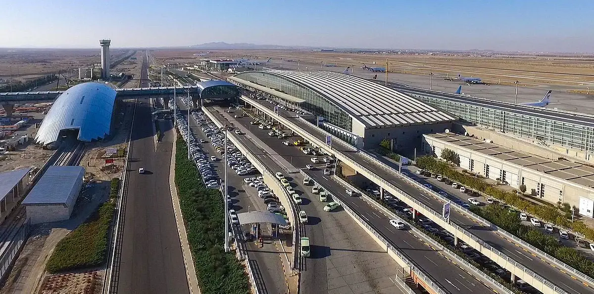 انهيارات أرضية تهدد مطارات العاصمة الإيرانية طهران