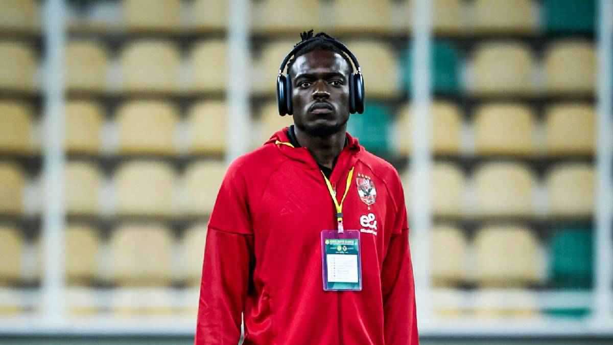 تمريرة واحدة صحيحة.. ماذا قدم كامويش في ثاني ظهور مع الأهلي المصري؟ 