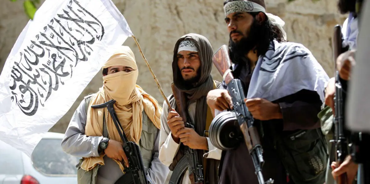 أول تأكيد رسمي.. طالبان تلتقي الموفد الأمريكي إلى أفغانستان في قطر