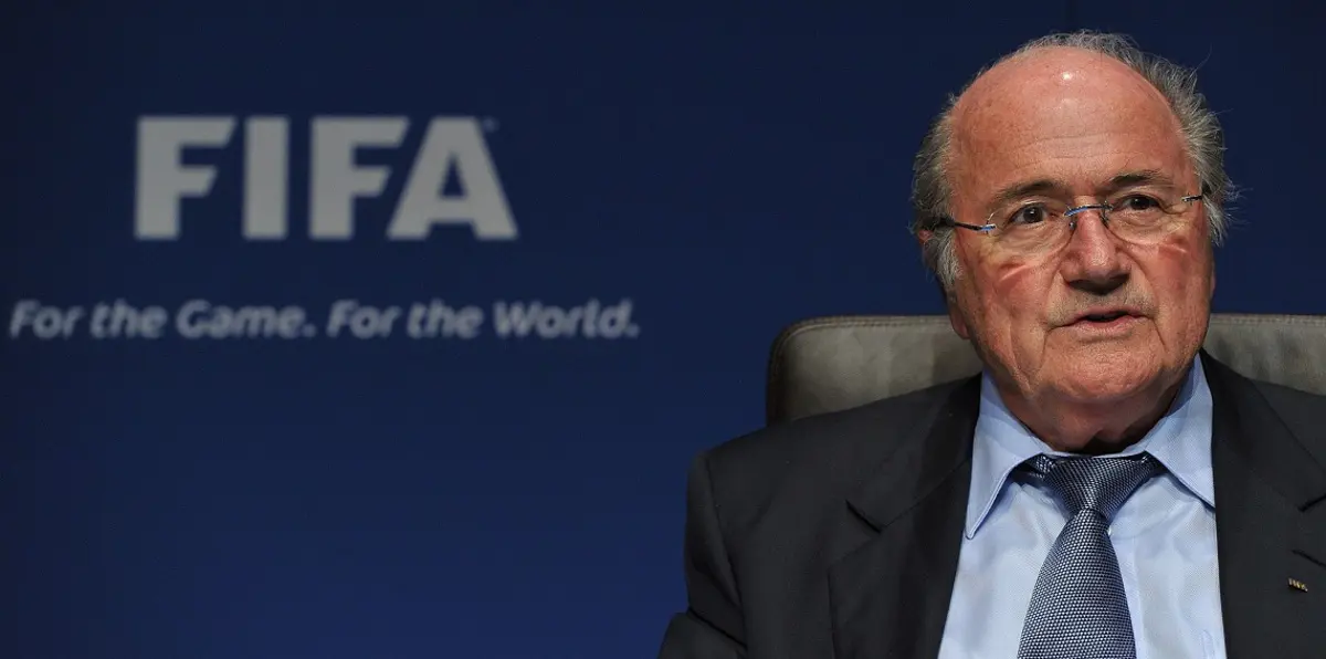 بلاتر يدرس مقاضاة الفيفا