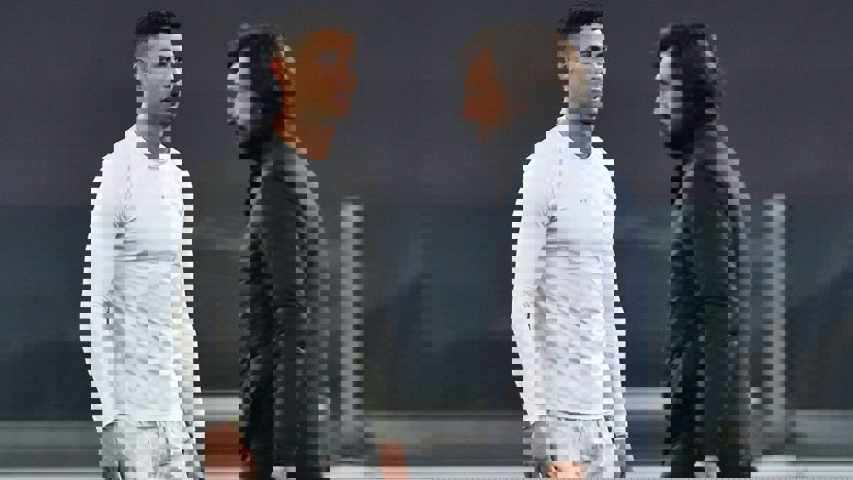 نيدفيد: رونالدو وبيرلو باقيان مع يوفنتوس