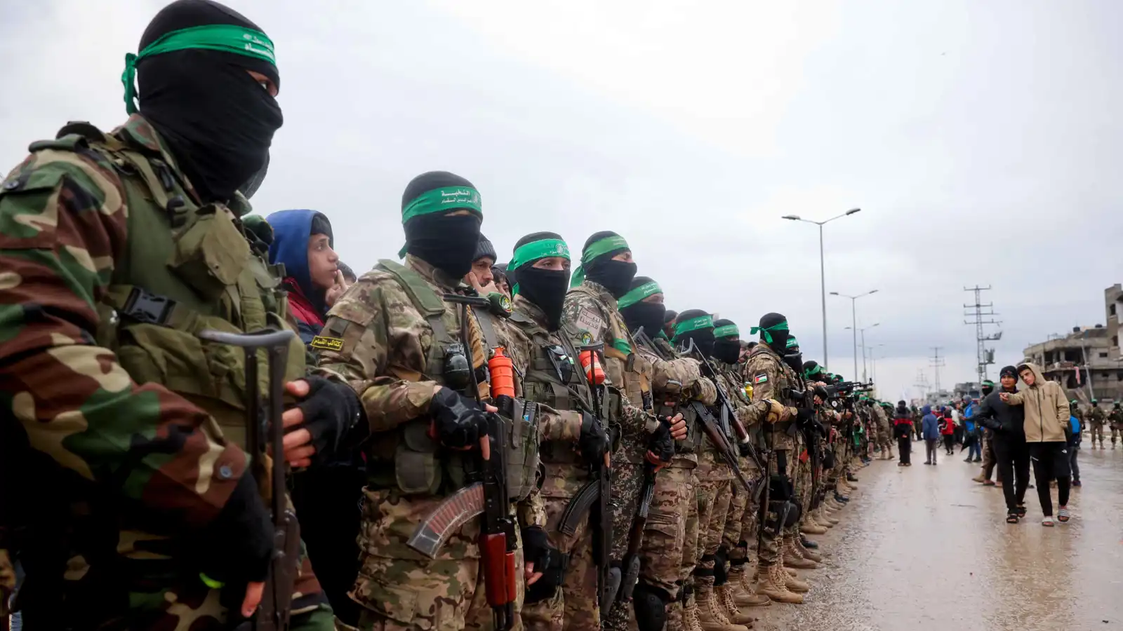 بعد عامين من الحرب والخسائر.. حماس تخوض معركة البقاء والتحول السياسي