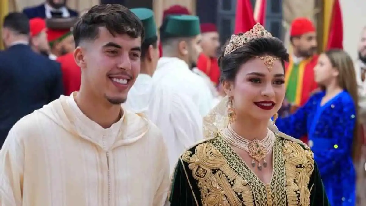 ياسر الزابيري نجم منتخب الشباب المغربي يحتفل بزواجه (فيديو وصور)