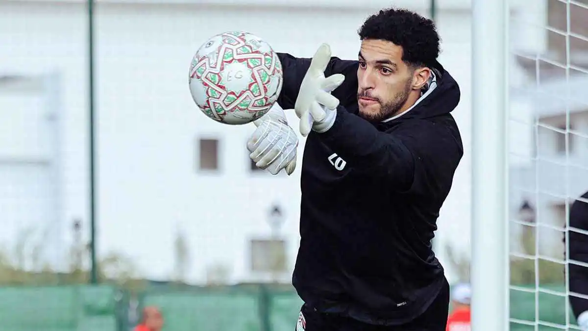 رد الأهلي على أول عرض سعودي لمصطفى شوبير