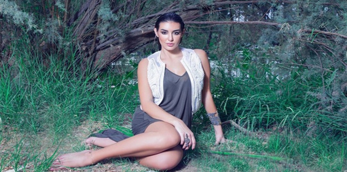 ياسمين صبري تكشف حقيقة خلافها مع محمد رمضان