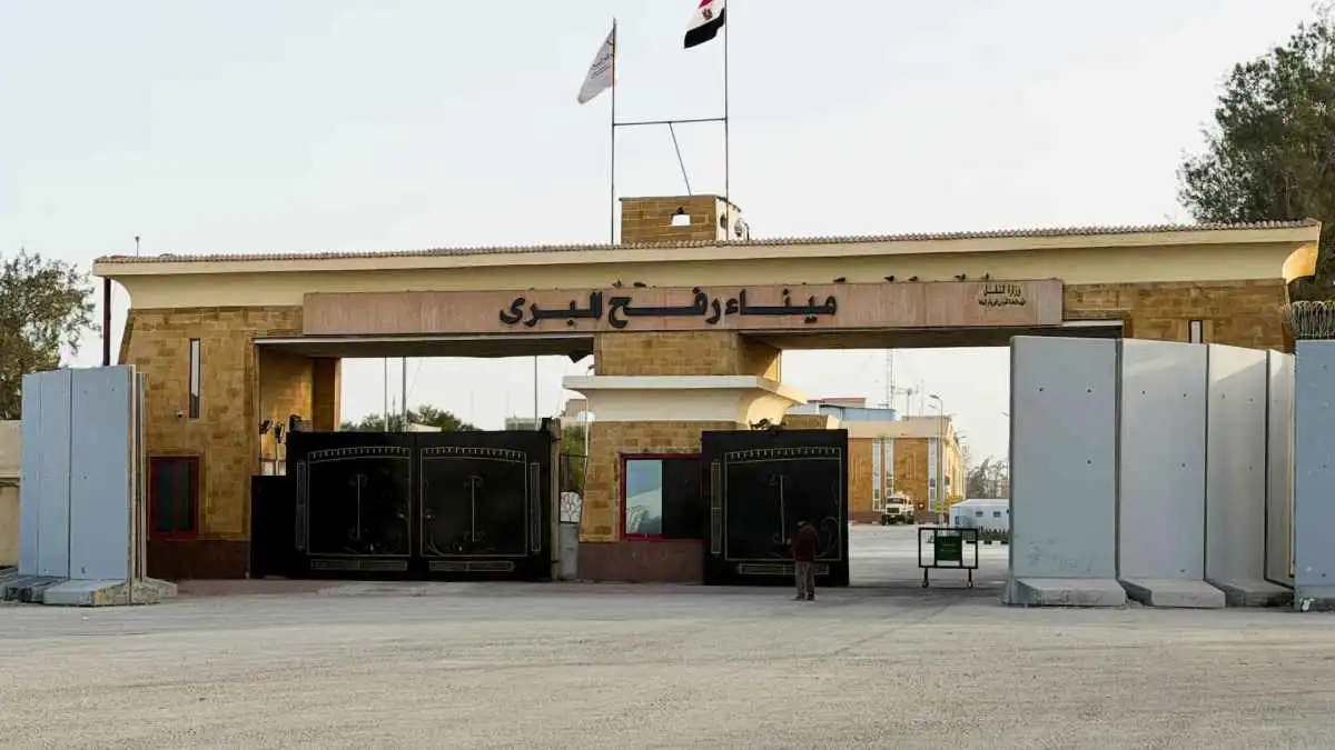 وفد أوروبي يدخل معبر رفح لتدشين "المرحلة الثانية" من اتفاق غزة