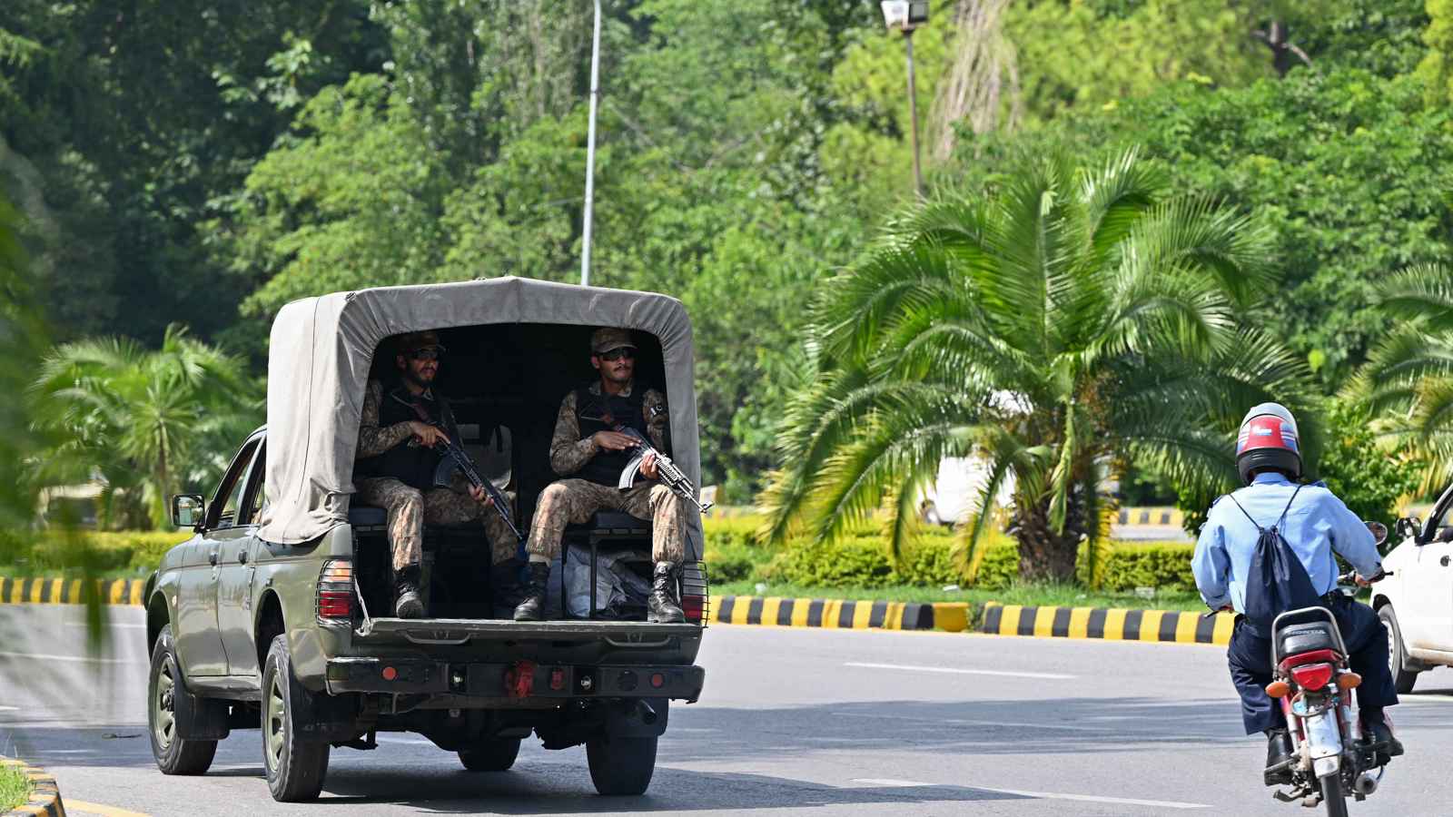 "نية هجومية".. الهند ترصد تحرك الجيش الباكستاني إلى مناطق متقدمة