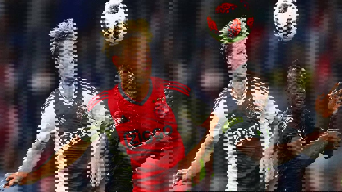 رغم بدء التفاوض رسميًا.. برشلونة يرفض دفع 75 مليون يورو لضم دي يونغ