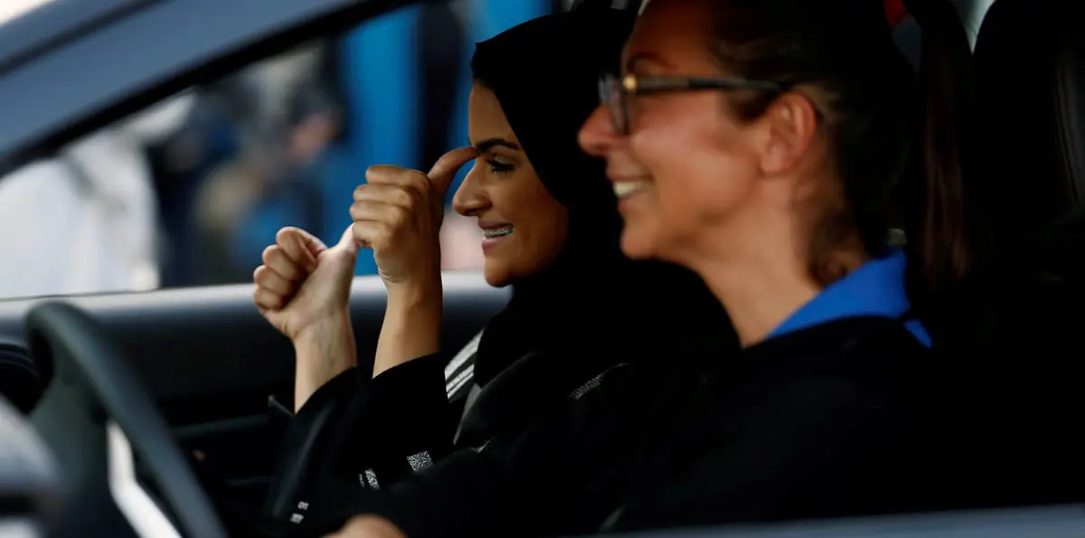 هل سيساعد تمكين المرأة السعودية في دفع النمو بمصرف الراجحي؟