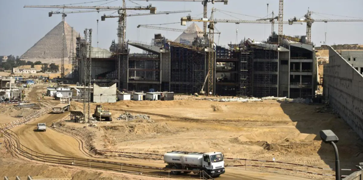 استمرارًا لمسلسل الفساد.. إحالة مسؤول مصري بشركة سياحية كبرى للجنايات