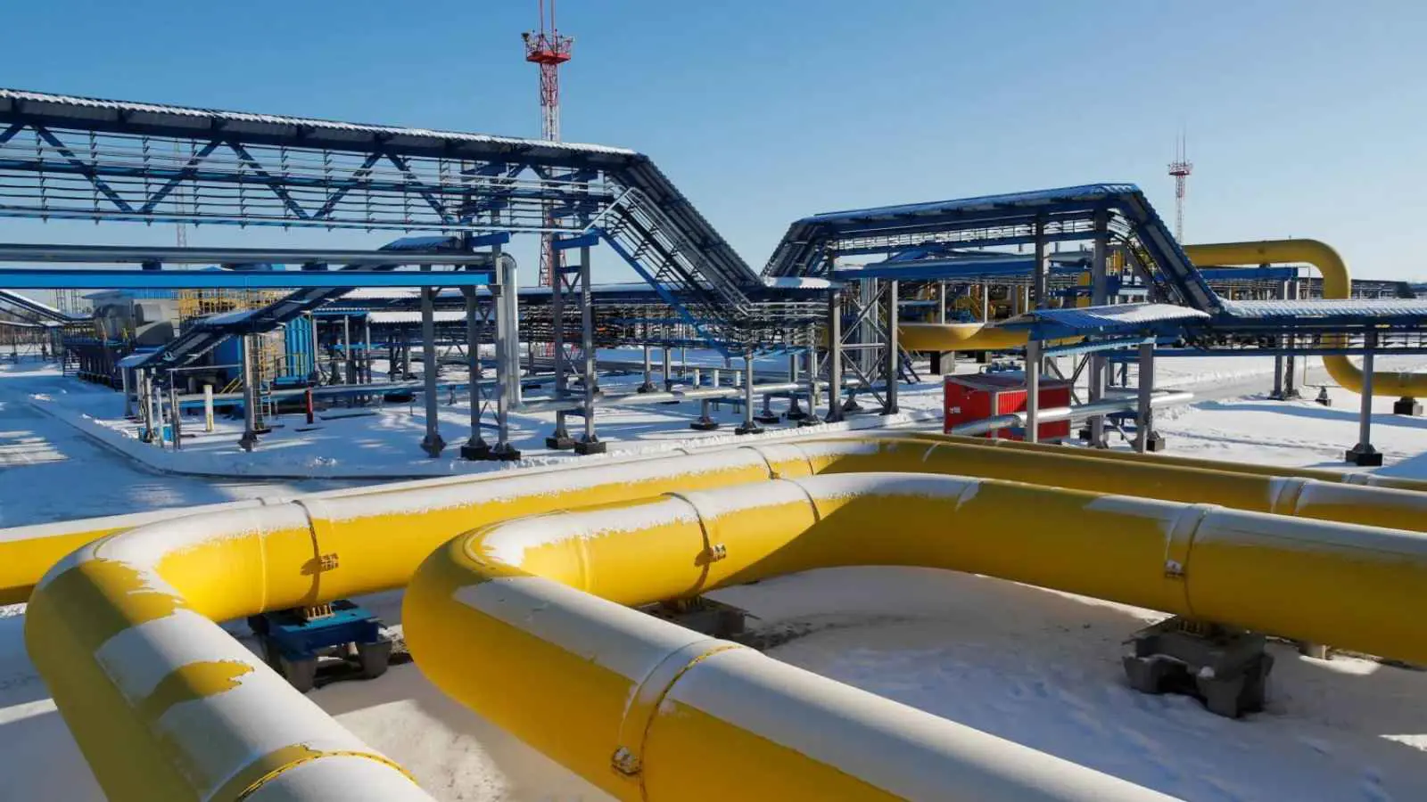 بعد عقود.. انتهاء عصر الغاز الروسي عبر أوكرانيا إلى أوروبا