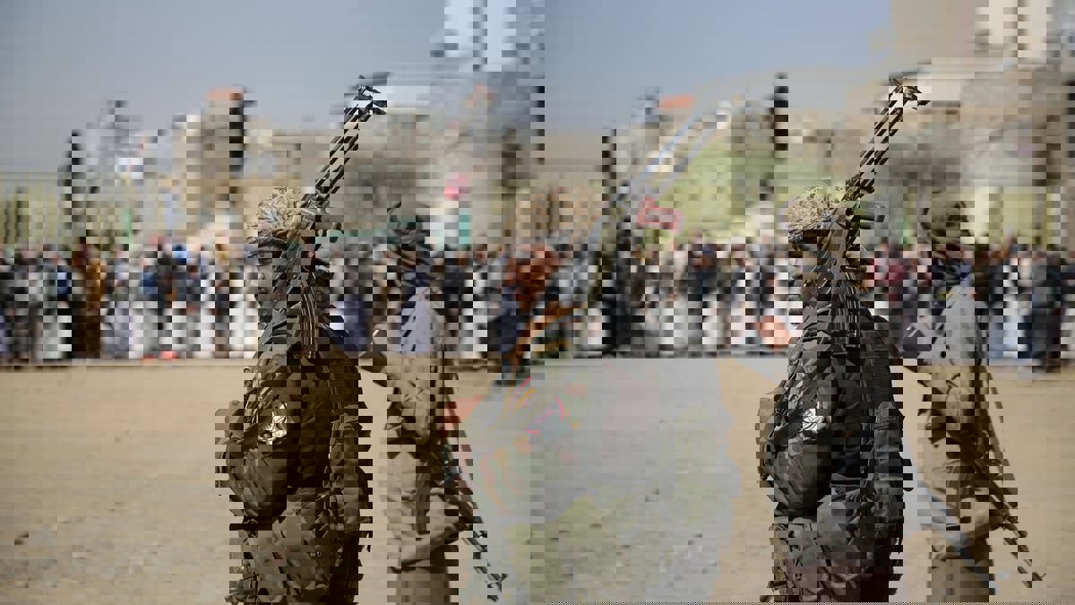 السعودية تجمد أموال وأصول 25 اسماً وكياناً متورطين بتمويل مليشيا الحوثي