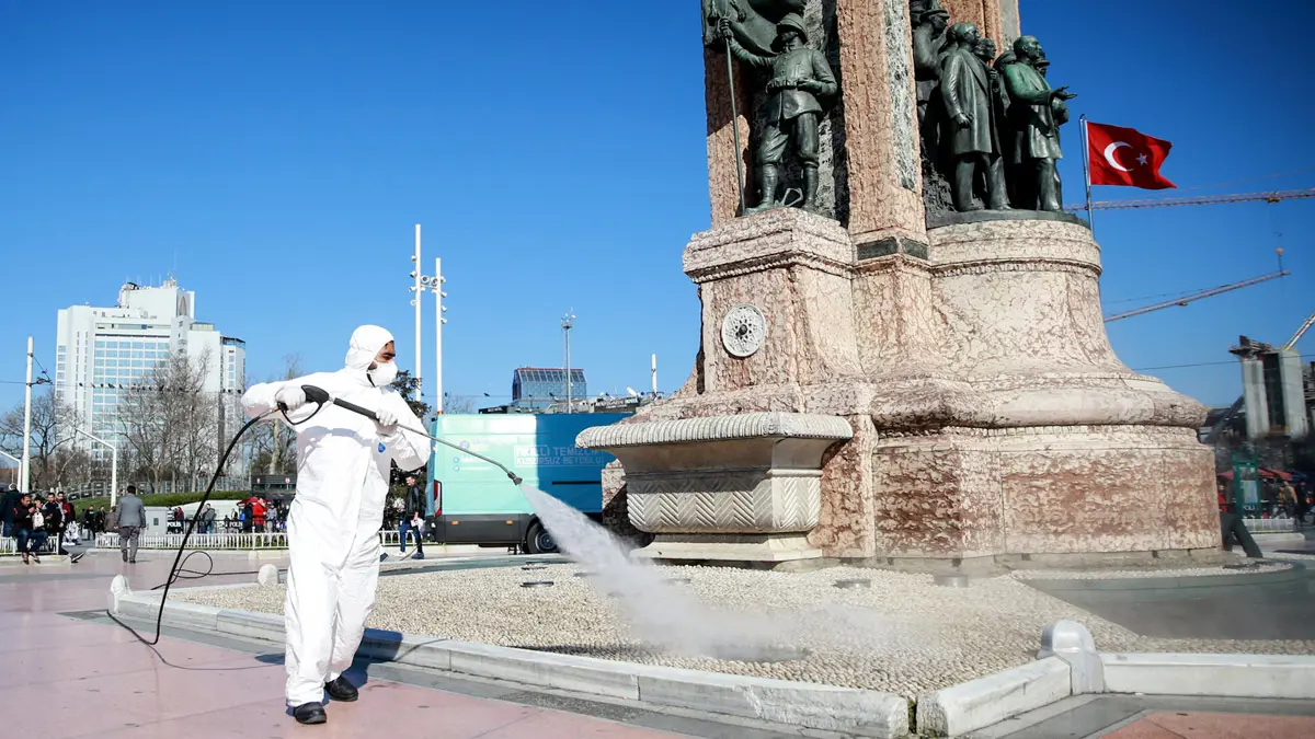 إصابات كورونا في تركيا تقترب من حاجز 100 ألف حالة