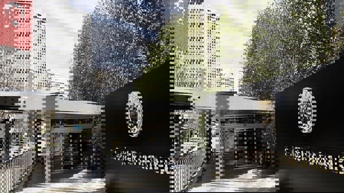 على خلفية مظاهرة "حرق المصحف".. تركيا تلغي زيارة وزير الدفاع السويدي 