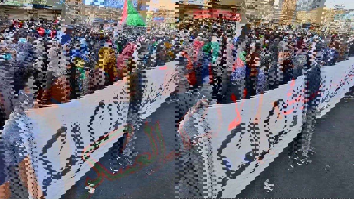 السودان.. "الحرية والتغيير" ترفض قرار البرهان بتعيين 5 جنرالات كسفراء