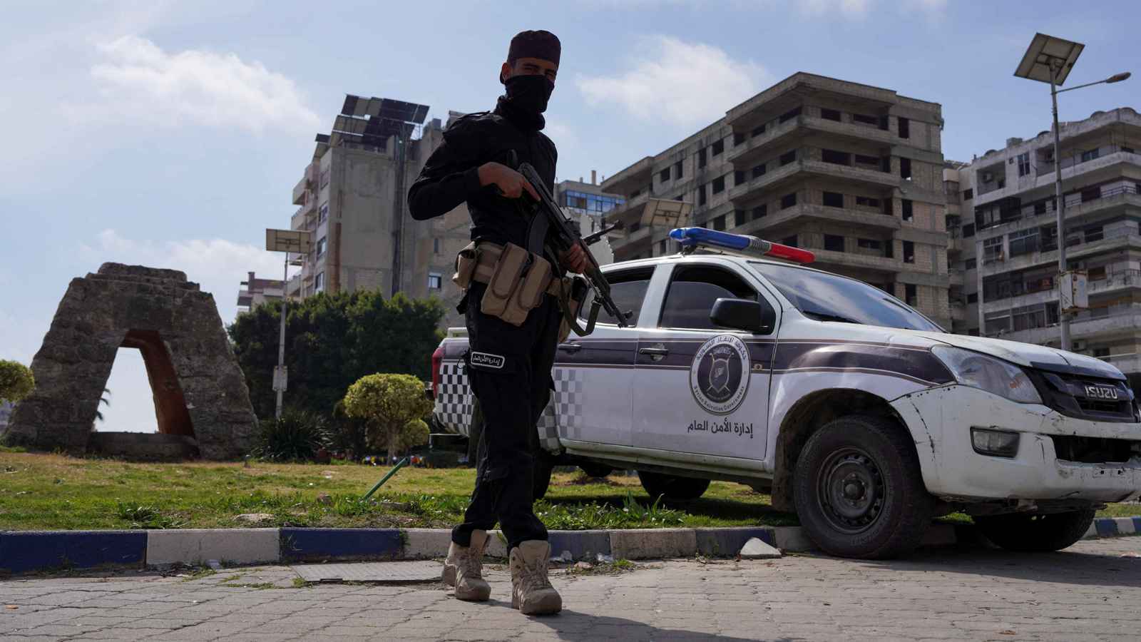 دعت رعاياها إلى تجنب السفر.. واشنطن تحذّر من "هجمات وشيكة" في سوريا