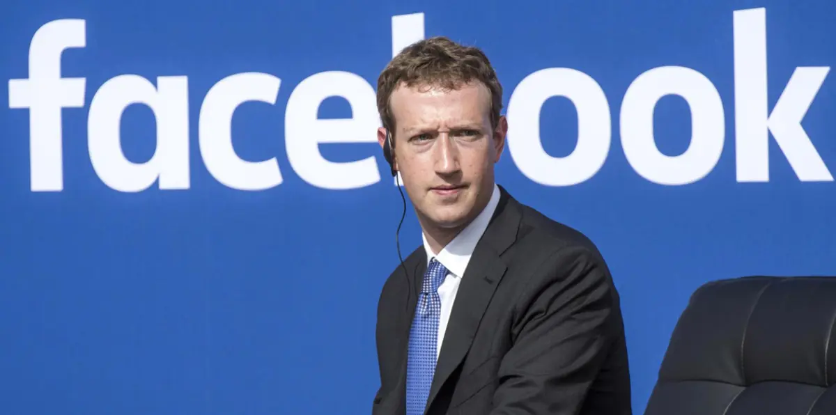 زوكربرغ يعتذر أمام مشرعين أمريكيين عن "أخطاء فيسبوك"