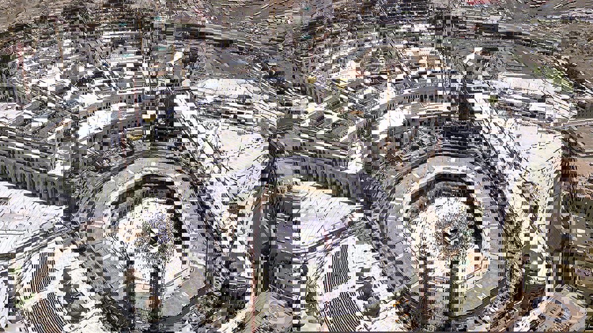 من هنّ مؤنسات الحرم ؟