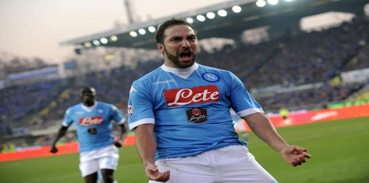 مدرب نابولي: هيجواين أفضل مهاجم في العالم