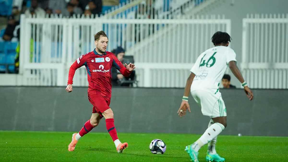 عطل مفاجئ.. مفاجأة مدوية وراء هدف ضمك الملغى أمام الأهلي السعودي 